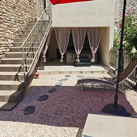 Holiday home Les Voutelettes *